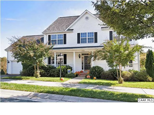 3322 Turnberry Cir photo 1