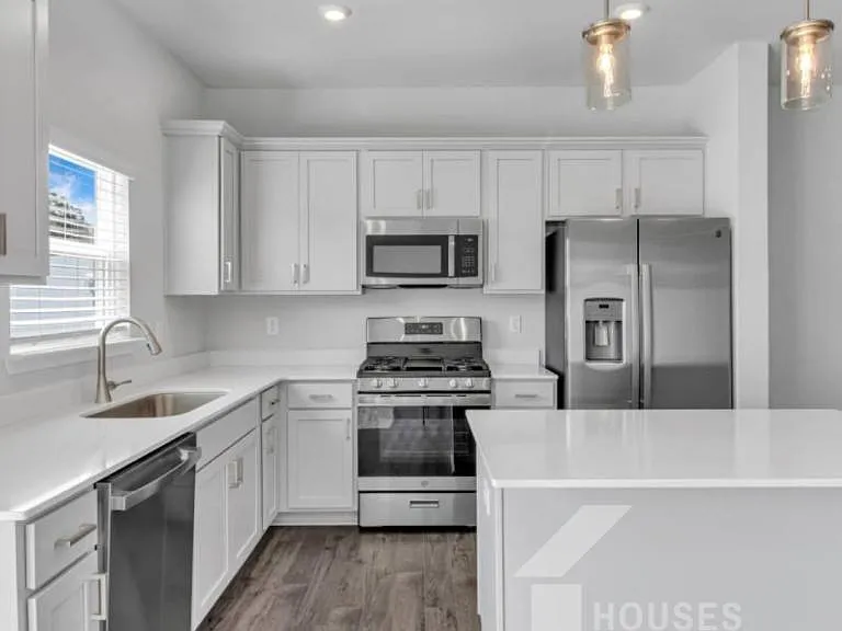 314 Abingdon Way — Photo 4