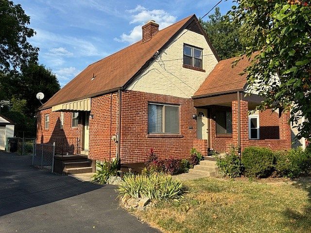 1st image of 3924 Standish Ave