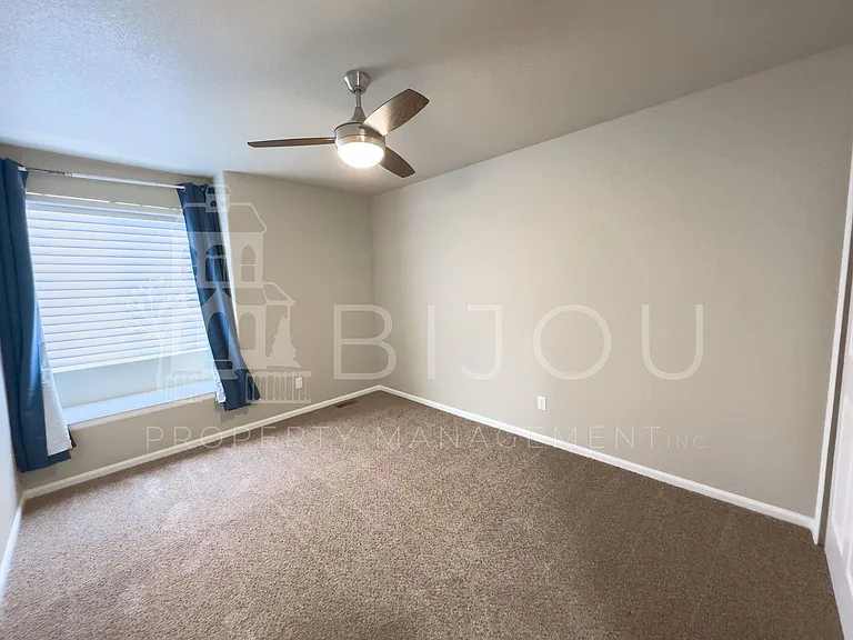 9647 Carnival Ln — Photo 21