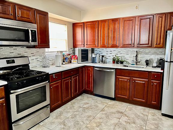 2nd image of 494 Pinebrook Ct
