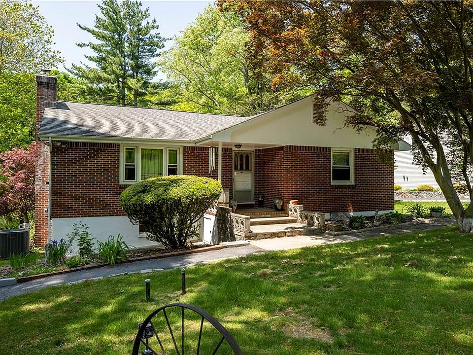 1st image of 55 Woodbine Drive