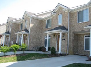 2882 Rio Dosa Dr, Lexington, KY 40509