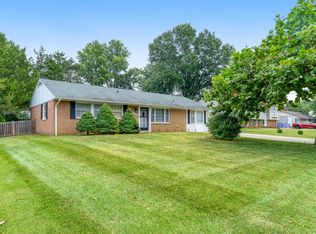 14712 Braddock Rd, Centreville, VA 20120