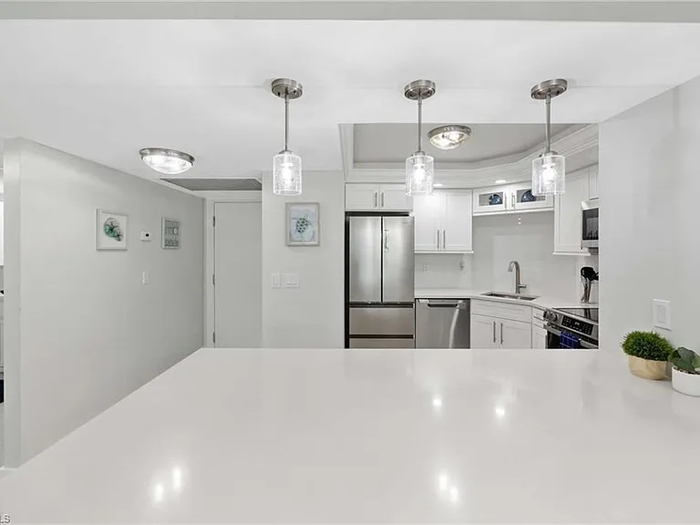 5 Bluebill Ave #108A — Photo 5