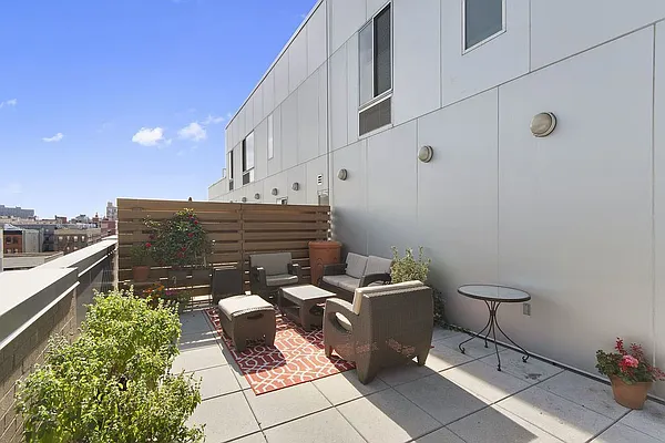 Sold by Compass | media 29