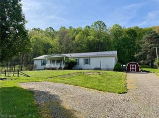1816 Mud Run Rd SE, New Philadelphia, OH 44663