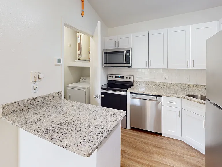 Arbors at Lee Vista — Photo 43