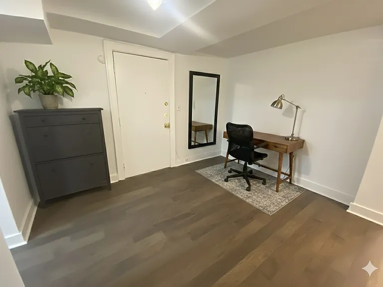 1820 Clydesdale Pl NW #6 — Photo 8