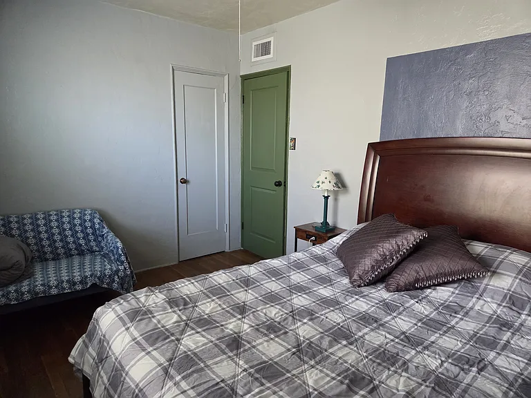 2501 E Drachman St — Photo 10
