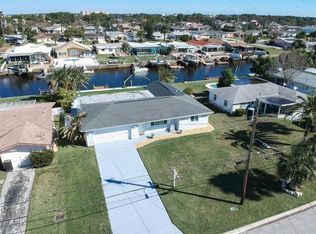 4135 Headsail Dr, New Port Richey, FL 34652