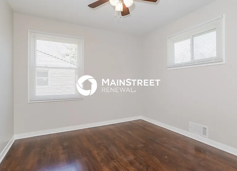 7128 Robinson St — Photo 8