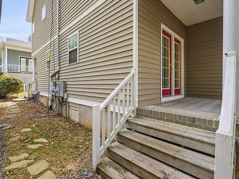 7020 Jeffreys Creek Ln — Photo 17