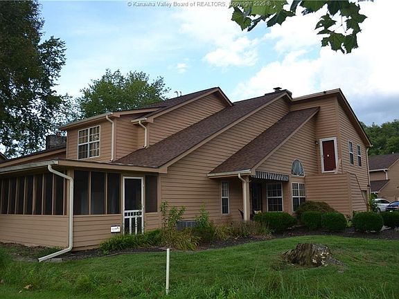 2nd image of 801 Oakbridge Dr