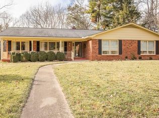 11 E Baird Mountain Rd, Asheville, NC 28804