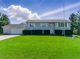 5 S Cherrywood Ln, Valparaiso, IN 46385