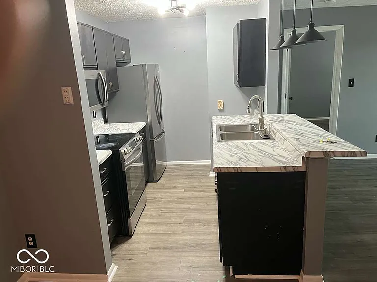 4351 Village Parkway Cir W #7 — Photo 4