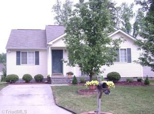 4216 Scotney Dr, Greensboro, NC 27407