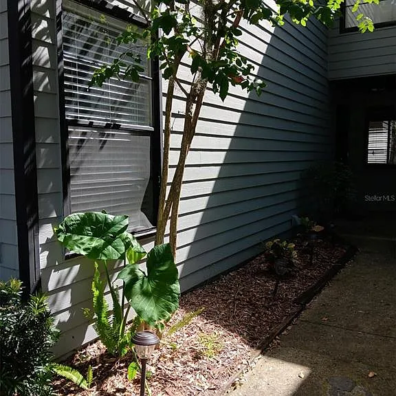 4419 SW 20th Ln — Photo 4