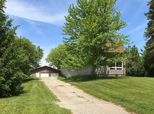 5243 Barnard Rd, Charlevoix, MI 49720