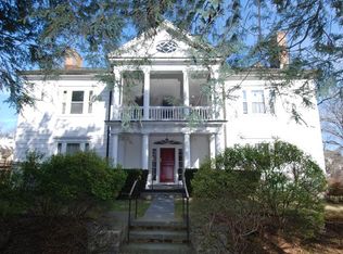 7 Oakstwain Rd, Scarsdale, NY 10583