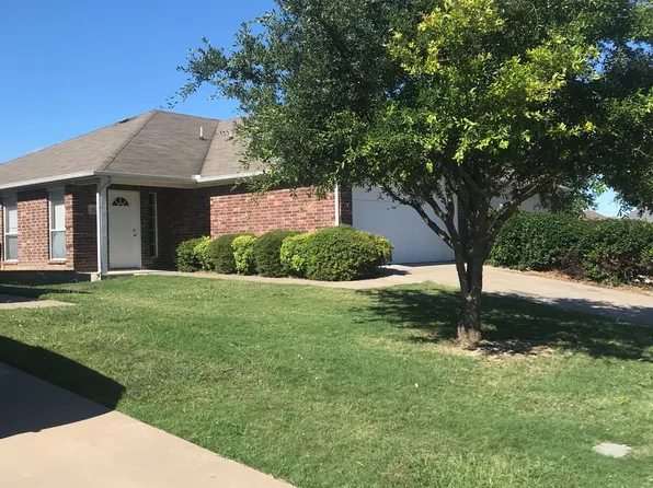 Bluebonnet, 913 Sierra Vista Ct #913, Midlothian, TX 76065