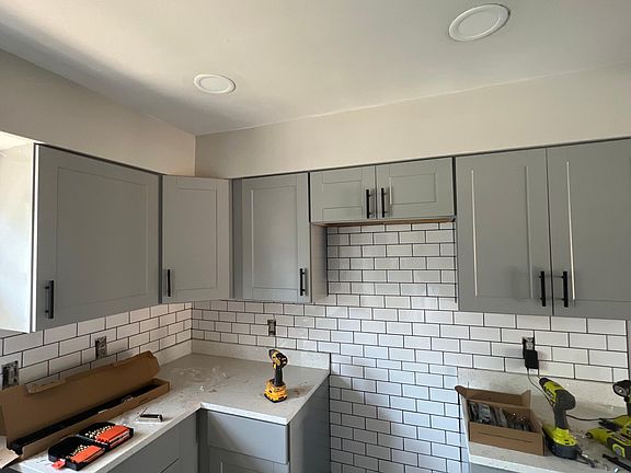 3rd image of 432 Forest Ct