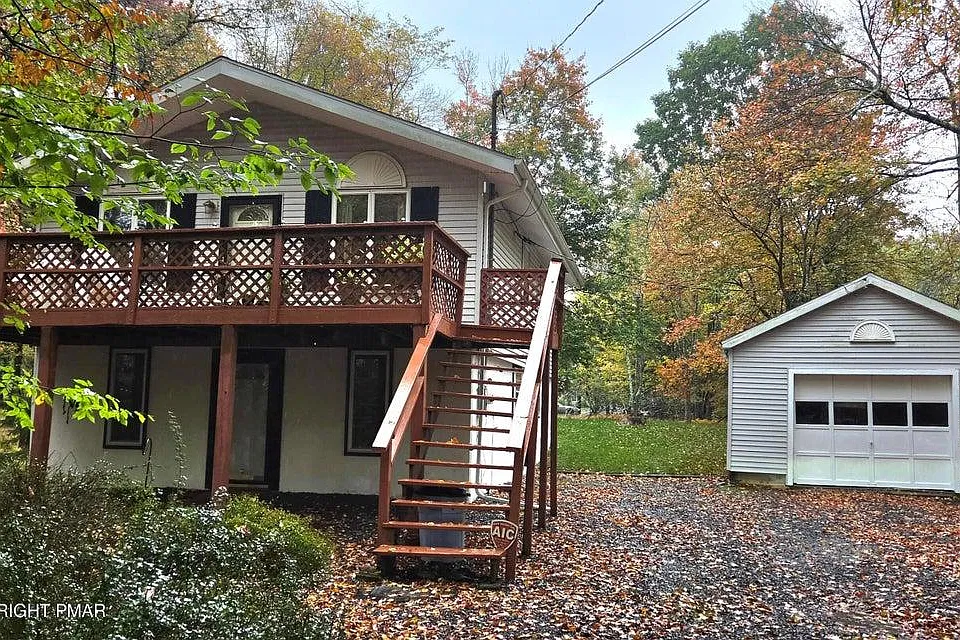 327 Stillwater Dr