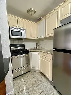 Rented by Building Equity Real Estate LLC | media 13