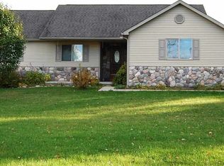 11865 Lambs Rd, Riley, MI 48041