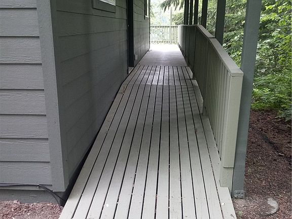 3rd image of 104 Mount Tahoma Dr