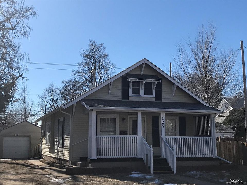 1st image of 127 W Jewell Ave