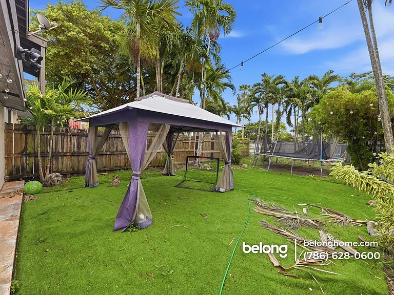 7130 SW 112th Ct — Photo 3
