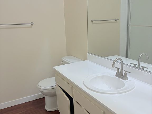 4th image of 518 E Cypress St APT 13