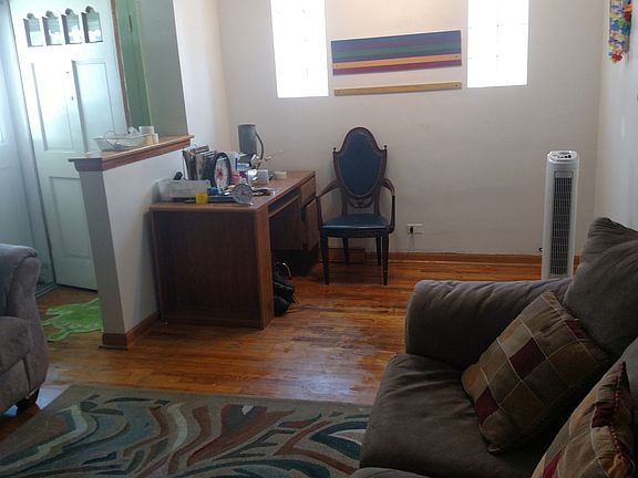 3rd image of 4907 W Saint Paul Ave
