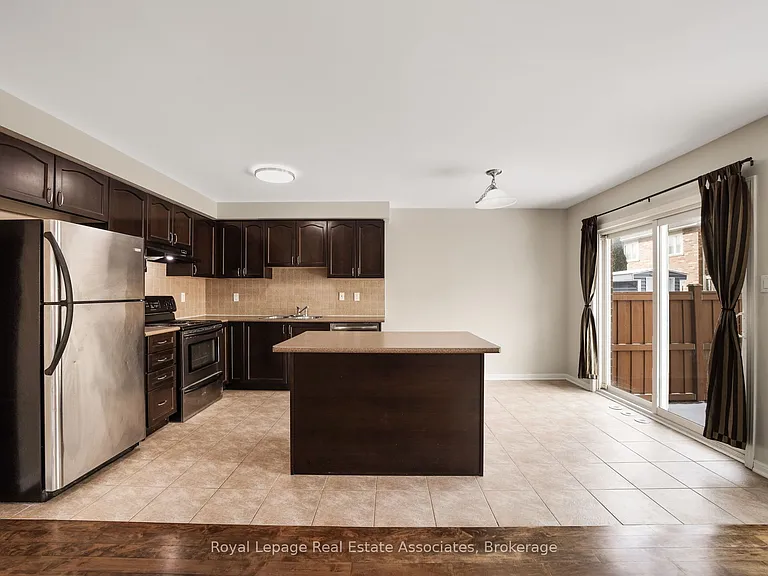 34 McCandless Ct — Photo 13