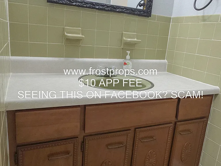 1310 Whitney Ln — Photo 14
