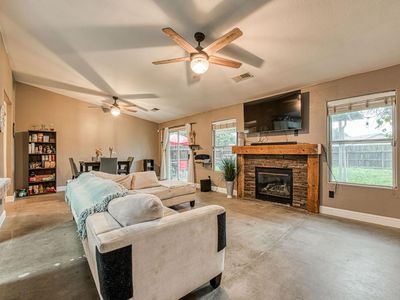 1170 Mehlert St, Kingsburg, CA, 93631