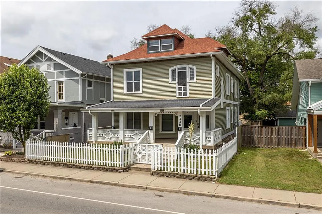2338 Central Ave photo 1