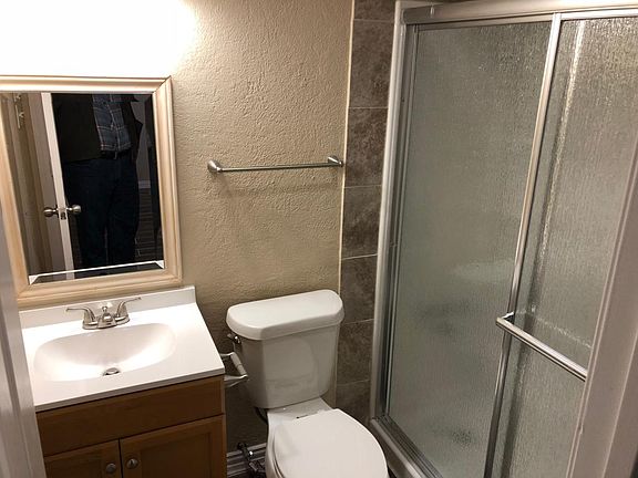 5th image of 5429 Kings Manor Dr