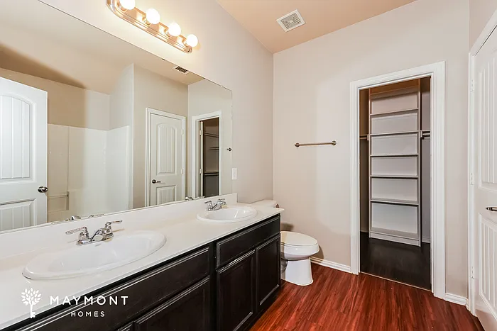 930 Haley Dr — Photo 11
