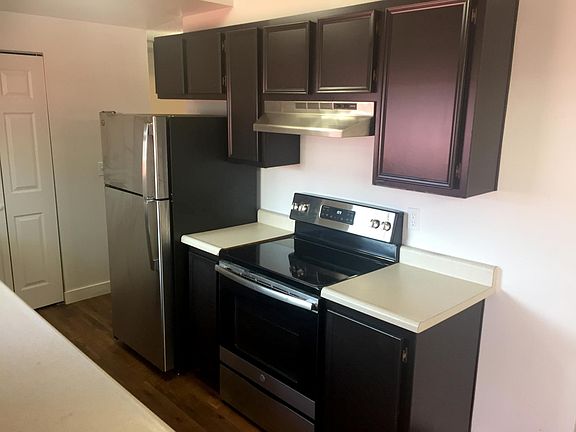 5th image of 2370 SE 45th Ave Unit B