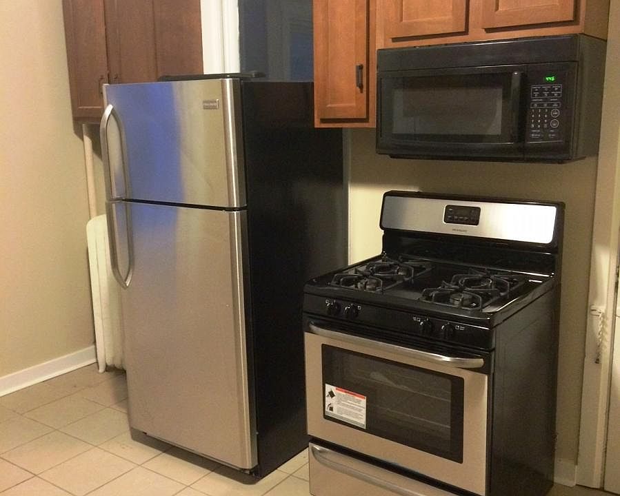 1st image of 427 Ferdinand Ave APT 1