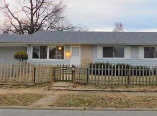 302 N Commercial St, Benton, IL 62812