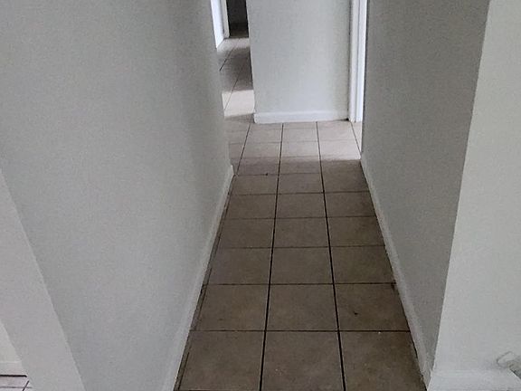3rd image of 710 W Vestal Pl APT 2