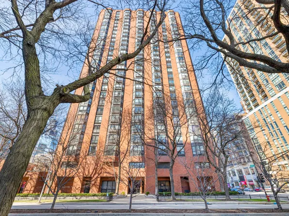 899 S Plymouth Ct APT 1108, Chicago, IL 60605