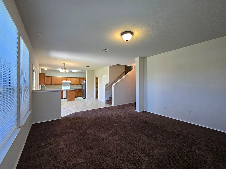 4708 Golden Gate Dr — Photo 6