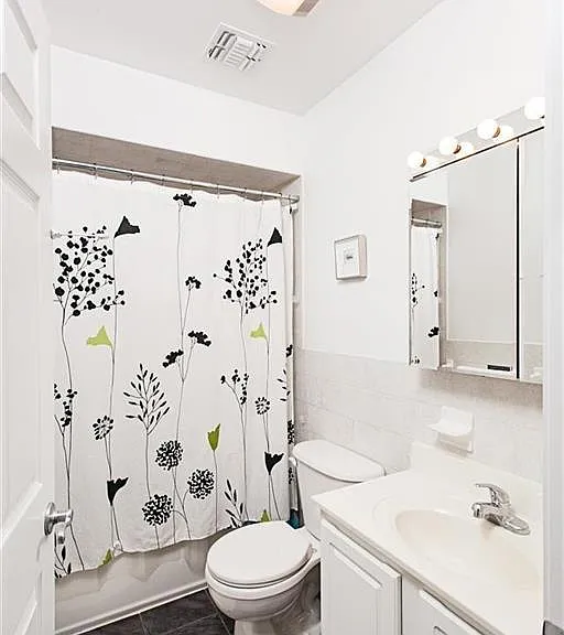 200 Jackson St #3 — Photo 10