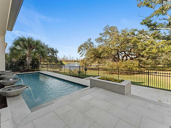 3rd image of 11730 Silo Dr