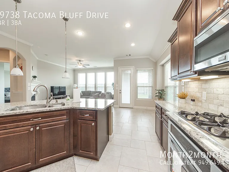 19738 Tacoma Bluff Dr — Photo 7